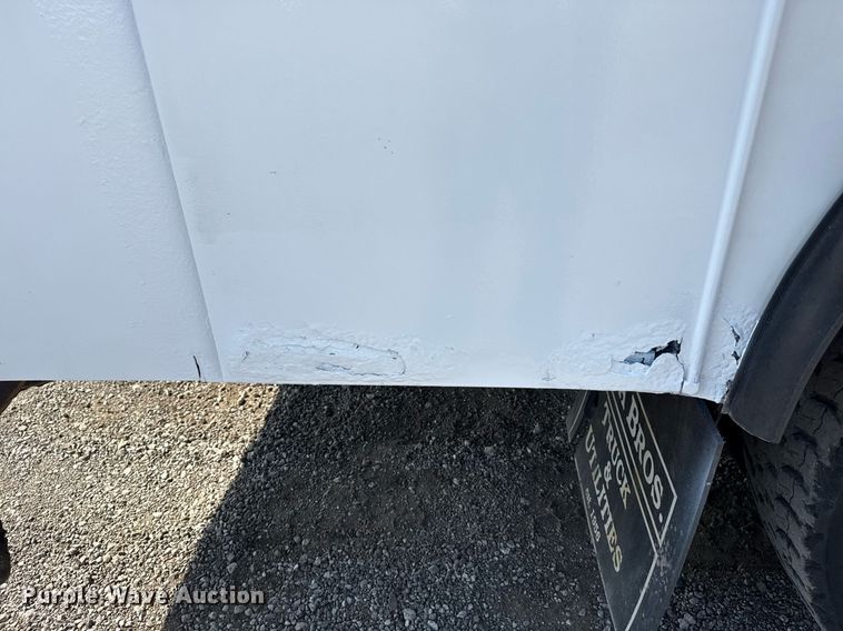 image for item EG5812 2007 Freightliner Business Class M2 Ext. Cab utility / service truck