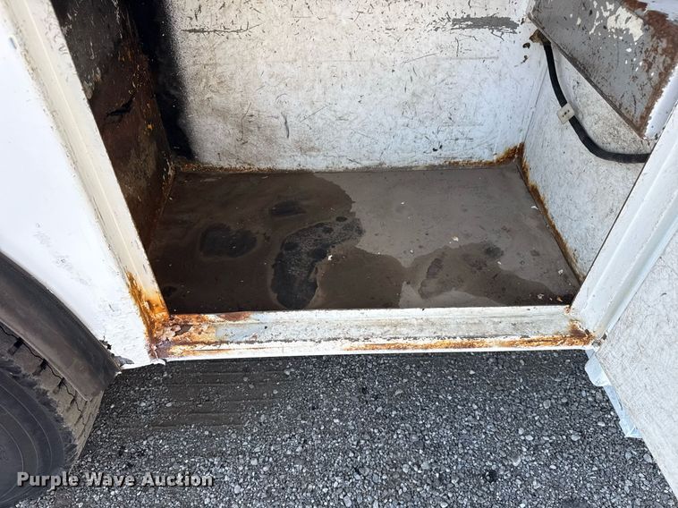 image for item EG5812 2007 Freightliner Business Class M2 Ext. Cab utility / service truck