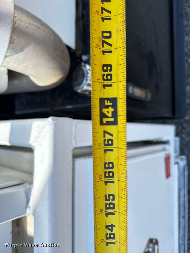 image for item EG5812 2007 Freightliner Business Class M2 Ext. Cab utility / service truck