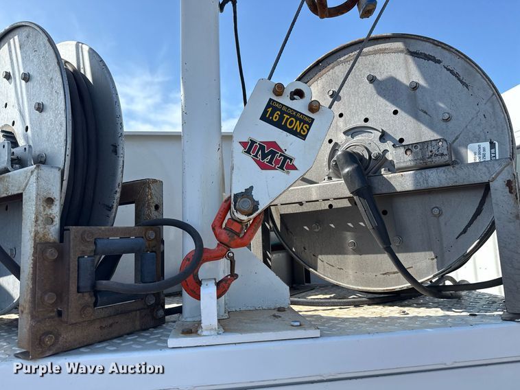 image for item EG5812 2007 Freightliner Business Class M2 Ext. Cab utility / service truck