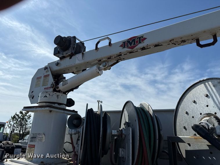 image for item EG5812 2007 Freightliner Business Class M2 Ext. Cab utility / service truck