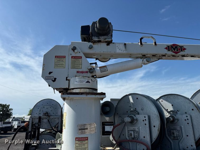 image for item EG5812 2007 Freightliner Business Class M2 Ext. Cab utility / service truck