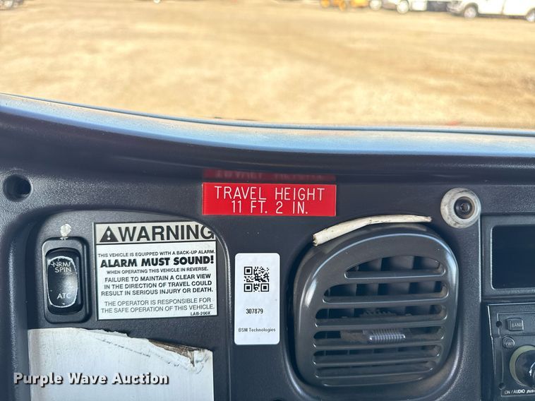 image for item EG5812 2007 Freightliner Business Class M2 Ext. Cab utility / service truck