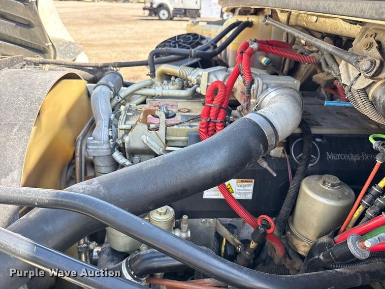 image for item EG5812 2007 Freightliner Business Class M2 Ext. Cab utility / service truck