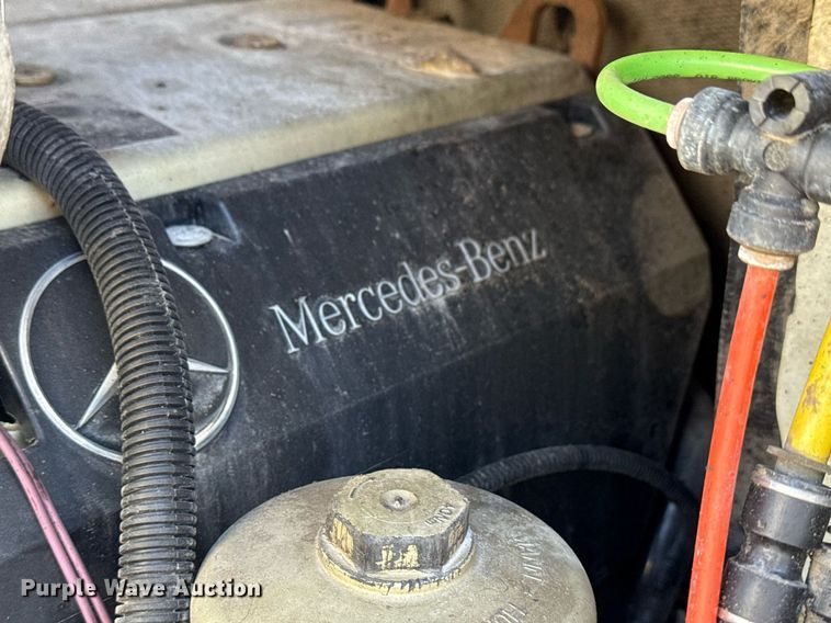 image for item EG5812 2007 Freightliner Business Class M2 Ext. Cab utility / service truck