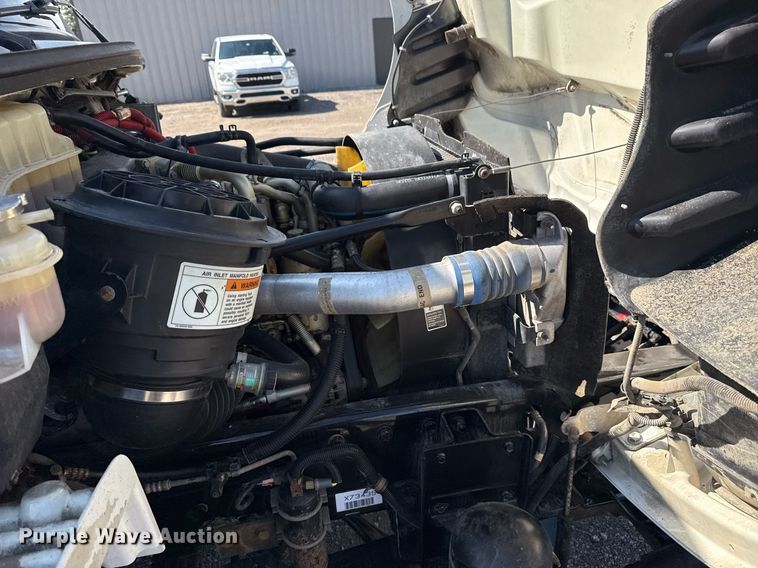 image for item EG5812 2007 Freightliner Business Class M2 Ext. Cab utility / service truck