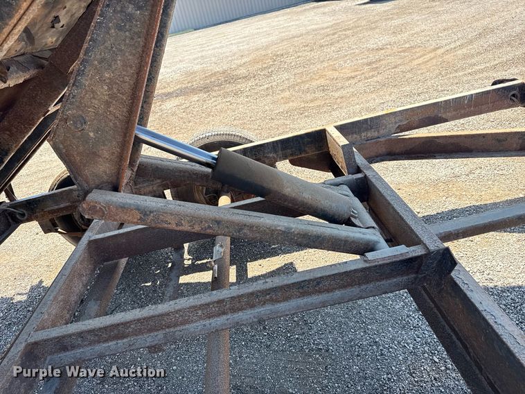 image for item EG5816 2016 Big Tex 10LX-12BK75IR dump trailer