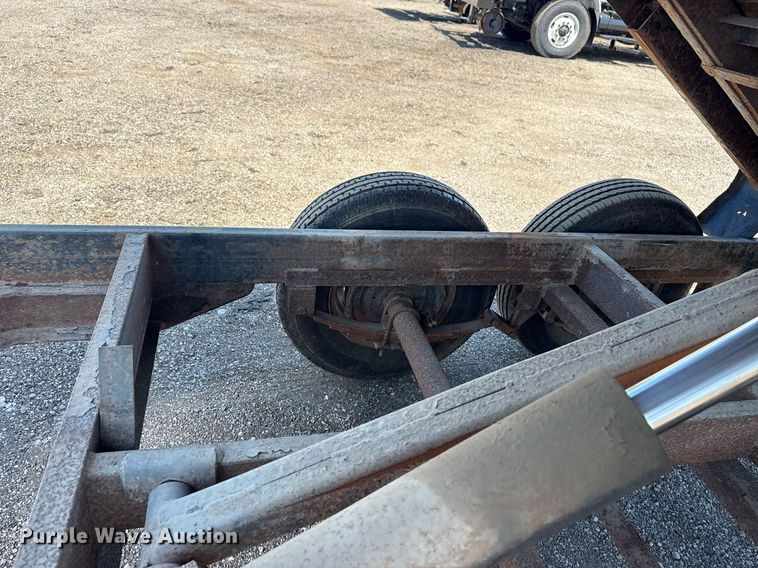 image for item EG5816 2016 Big Tex 10LX-12BK75IR dump trailer