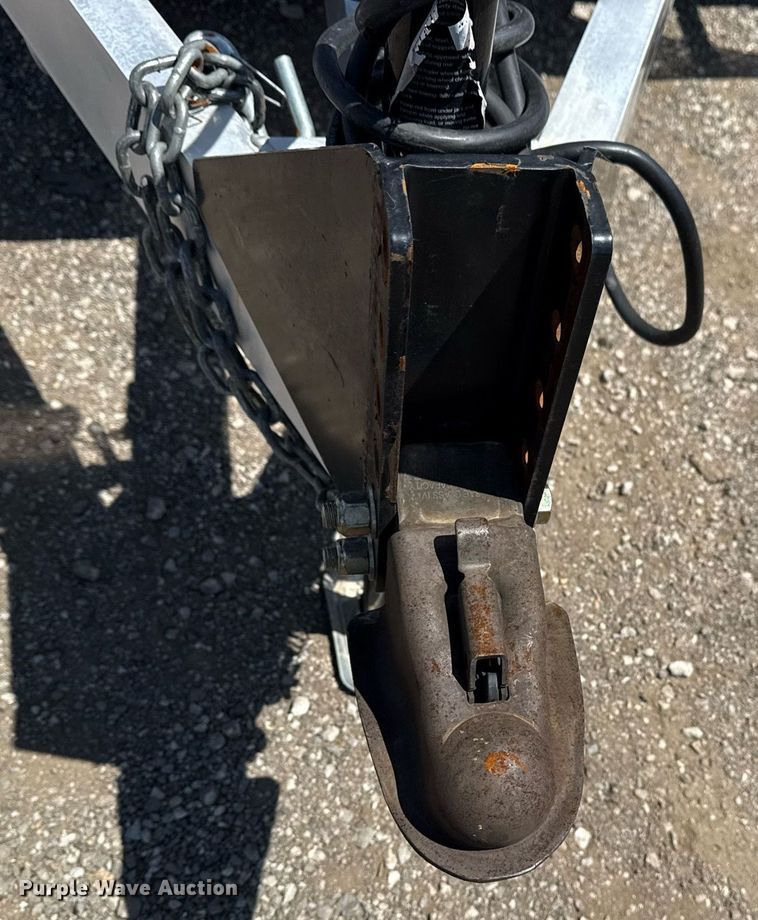 image for item EG5817 2022 InTech Trailers fiber optic splicing trailer