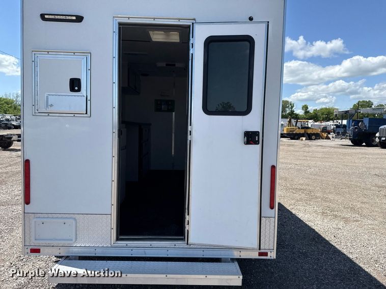 image for item EG5817 2022 InTech Trailers fiber optic splicing trailer