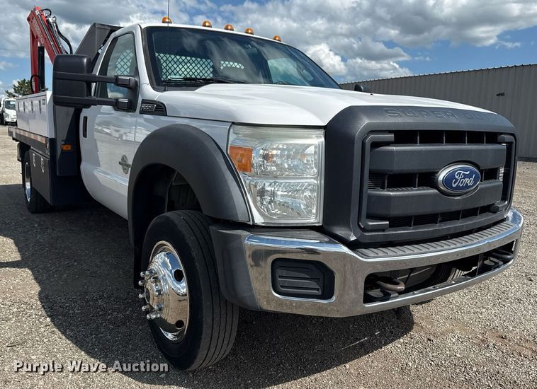 image for item EG5820 2015 Ford F550 Super Duty flatbed truck