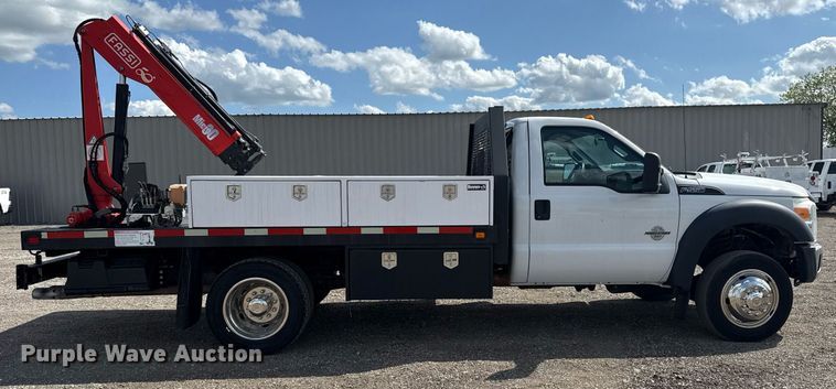 image for item EG5820 2015 Ford F550 Super Duty flatbed truck