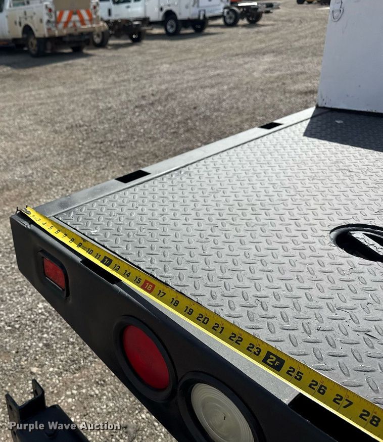 image for item EG5820 2015 Ford F550 Super Duty flatbed truck