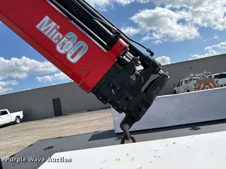 image for item EG5820 2015 Ford F550 Super Duty flatbed truck