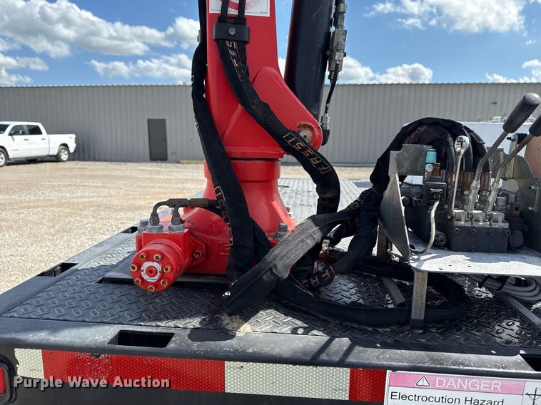 image for item EG5820 2015 Ford F550 Super Duty flatbed truck