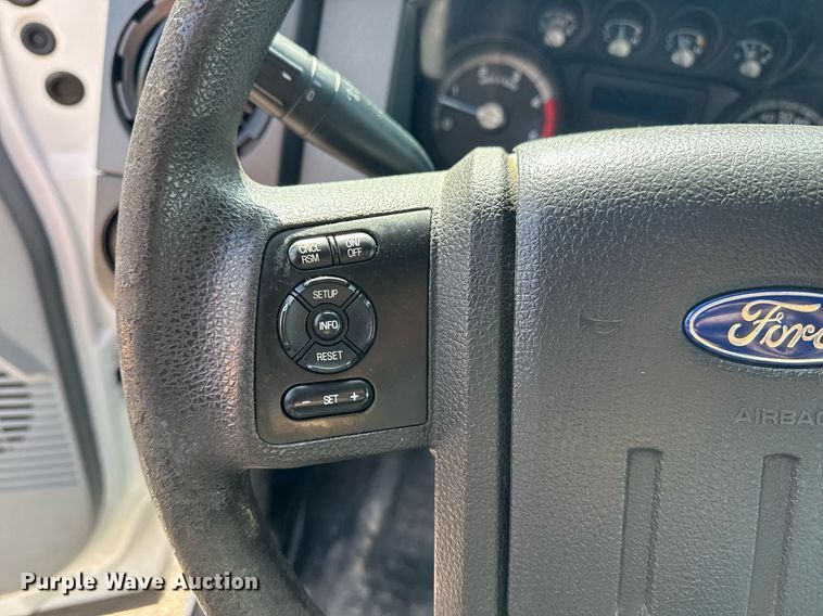 image for item EG5820 2015 Ford F550 Super Duty flatbed truck