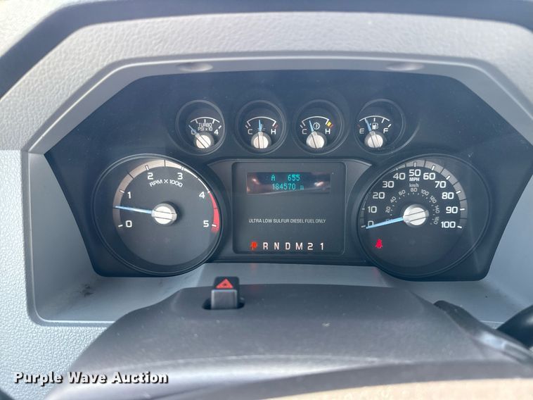 image for item EG5820 2015 Ford F550 Super Duty flatbed truck