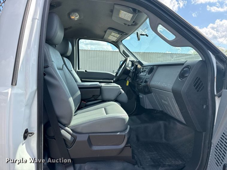 image for item EG5820 2015 Ford F550 Super Duty flatbed truck