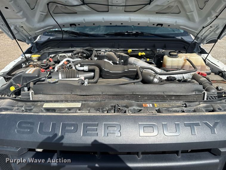 image for item EG5820 2015 Ford F550 Super Duty flatbed truck