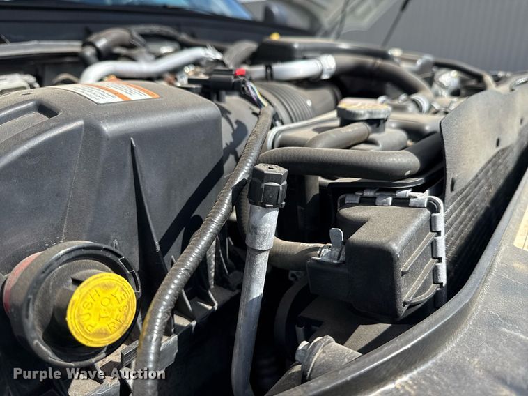 image for item EG5820 2015 Ford F550 Super Duty flatbed truck