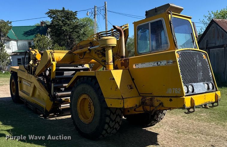 image for item EG6422 1978 John Deere 762 elevating scraper