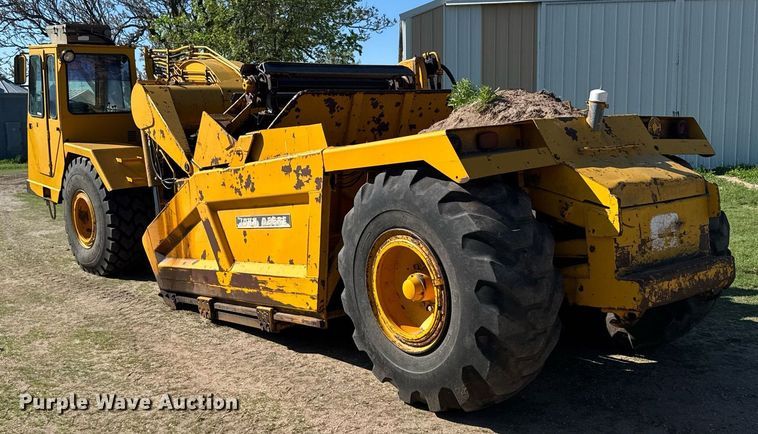 image for item EG6422 1978 John Deere 762 elevating scraper