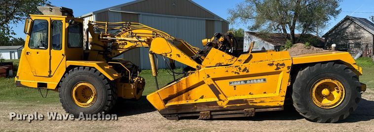 image for item EG6422 1978 John Deere 762 elevating scraper