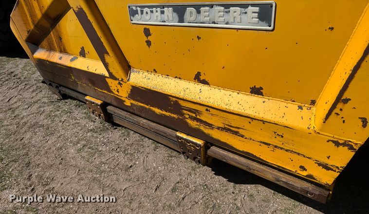 image for item EG6422 1978 John Deere 762 elevating scraper
