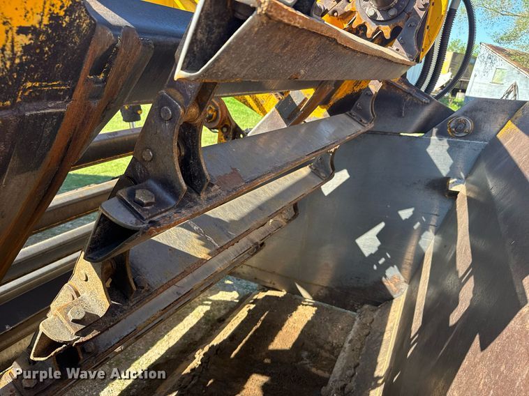 image for item EG6422 1978 John Deere 762 elevating scraper