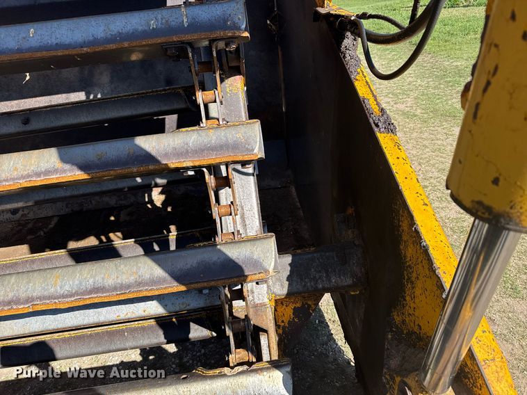 image for item EG6422 1978 John Deere 762 elevating scraper