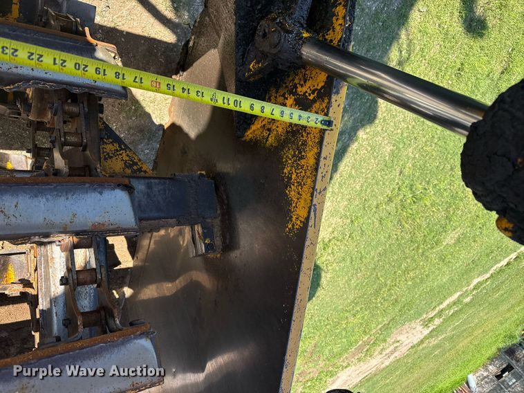 image for item EG6422 1978 John Deere 762 elevating scraper