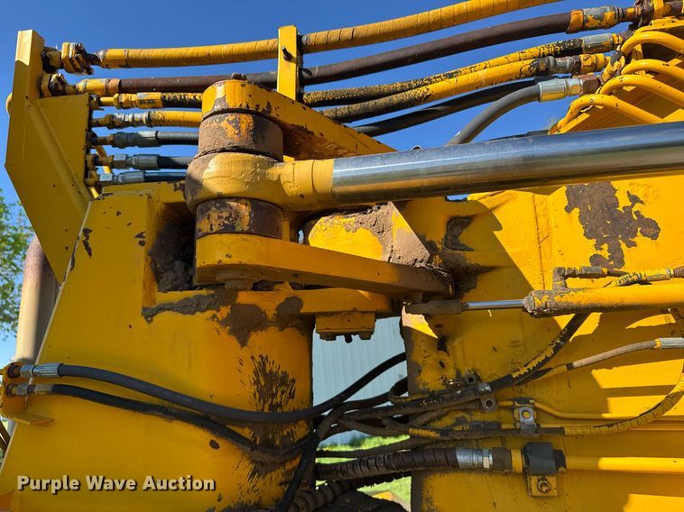 image for item EG6422 1978 John Deere 762 elevating scraper