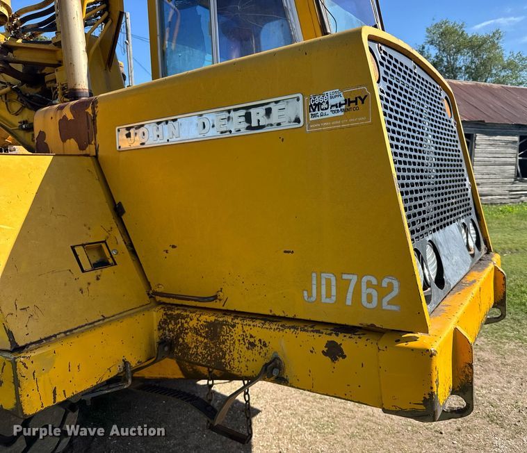 image for item EG6422 1978 John Deere 762 elevating scraper