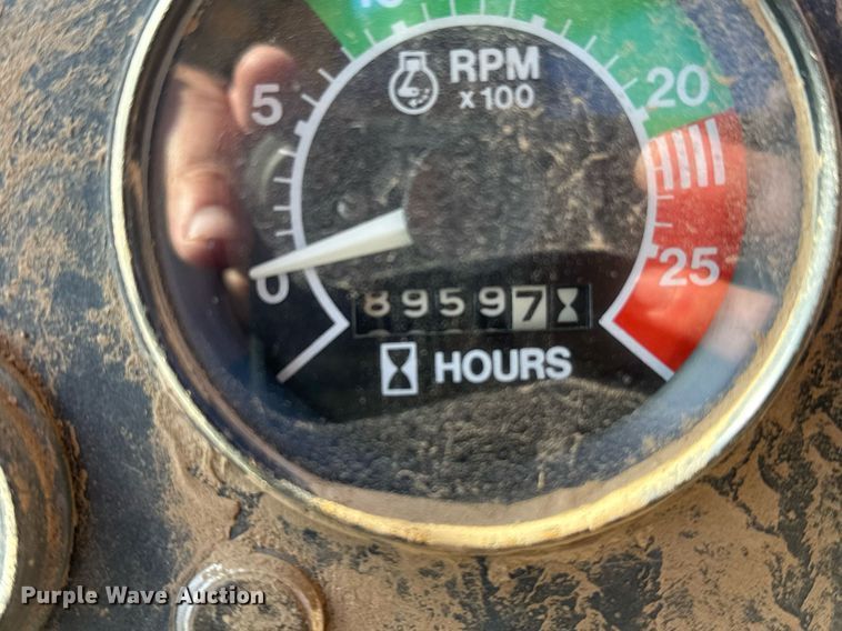 image for item EG6422 1978 John Deere 762 elevating scraper