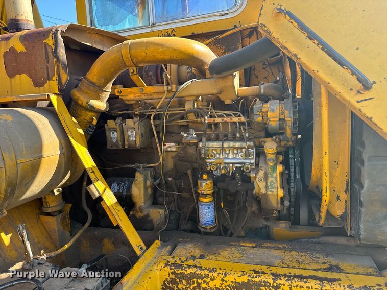 image for item EG6422 1978 John Deere 762 elevating scraper