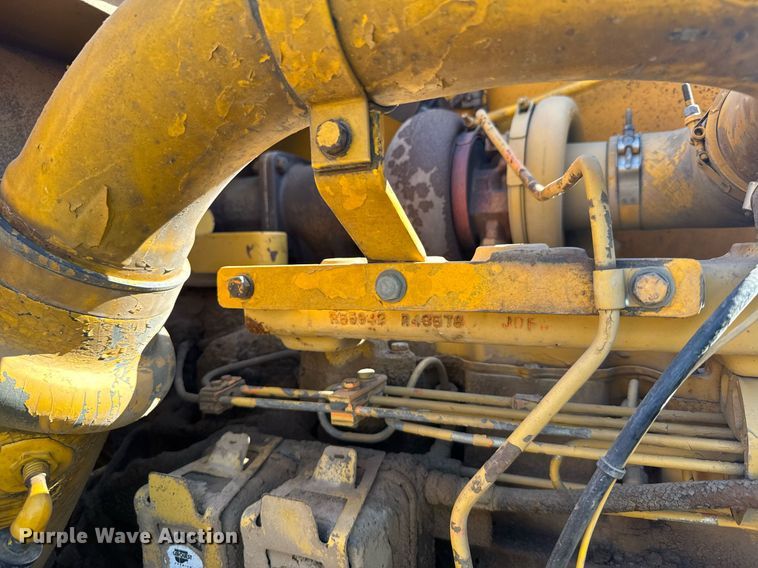 image for item EG6422 1978 John Deere 762 elevating scraper