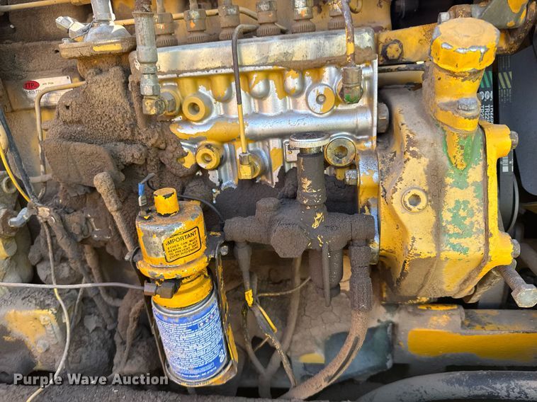 image for item EG6422 1978 John Deere 762 elevating scraper