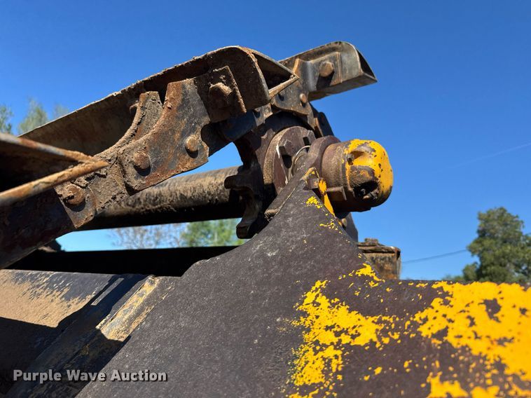 image for item EG6423 1974 John Deere 760A elevating scraper