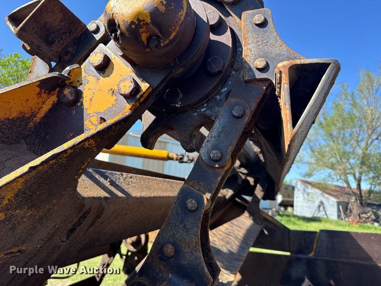 image for item EG6423 1974 John Deere 760A elevating scraper