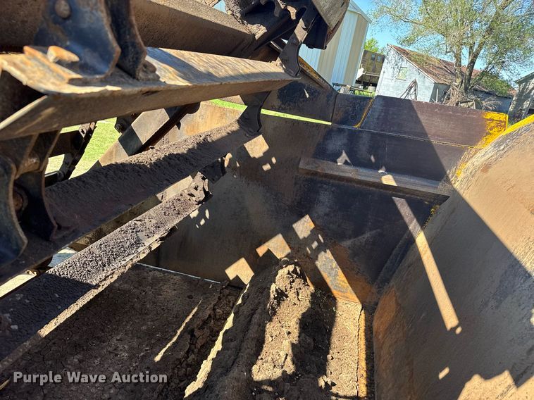 image for item EG6423 1974 John Deere 760A elevating scraper