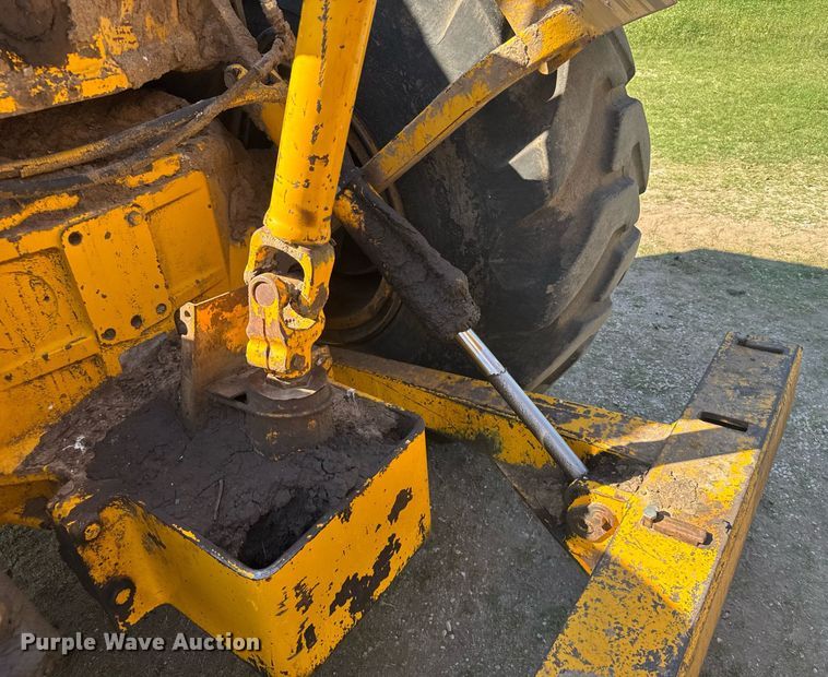 image for item EG6423 1974 John Deere 760A elevating scraper