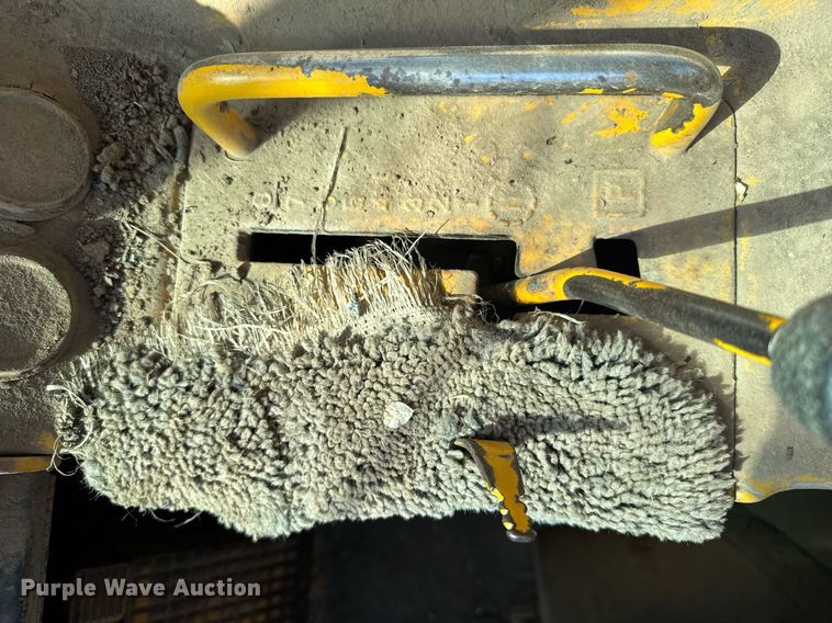 image for item EG6423 1974 John Deere 760A elevating scraper