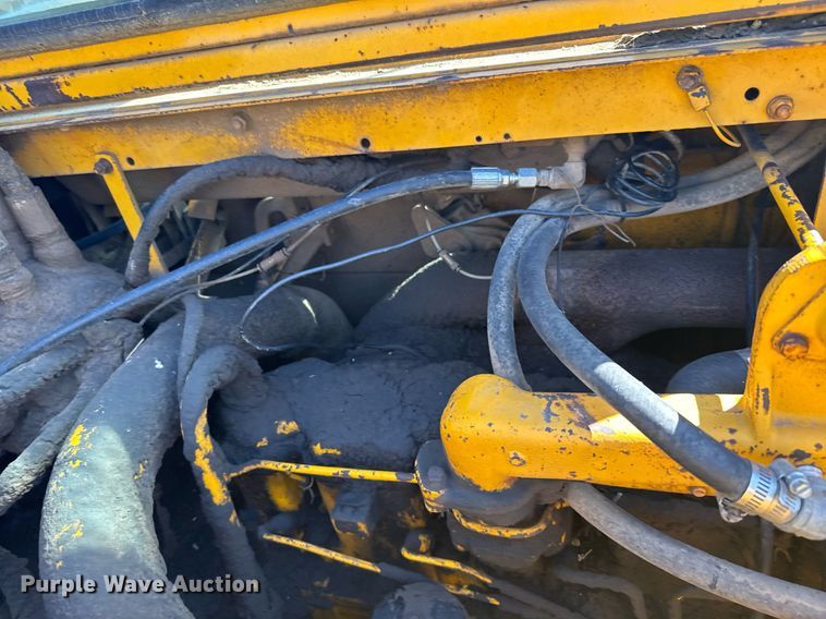 image for item EG6423 1974 John Deere 760A elevating scraper