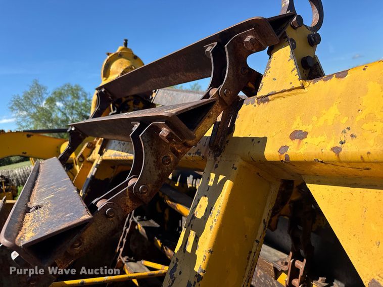 image for item EG6424 1973 John Deere 760-A elevating scraper