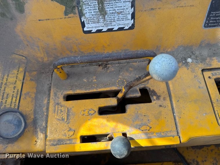 image for item EG6424 1973 John Deere 760-A elevating scraper