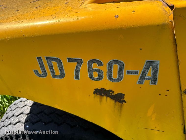 image for item EG6424 1973 John Deere 760-A elevating scraper
