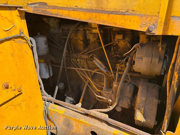 image for item EG6424 1973 John Deere 760-A elevating scraper