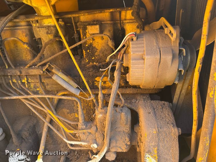 image for item EG6424 1973 John Deere 760-A elevating scraper