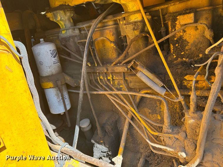 image for item EG6424 1973 John Deere 760-A elevating scraper