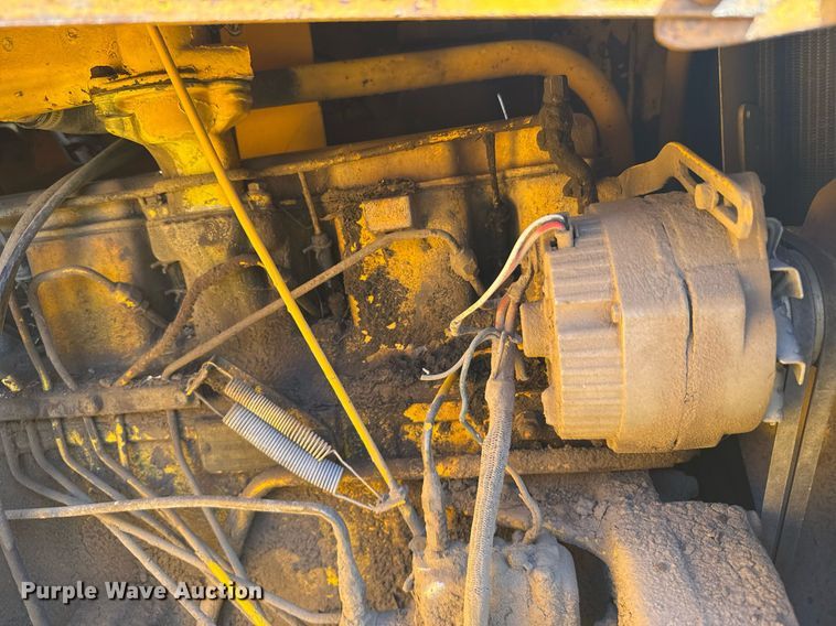 image for item EG6424 1973 John Deere 760-A elevating scraper